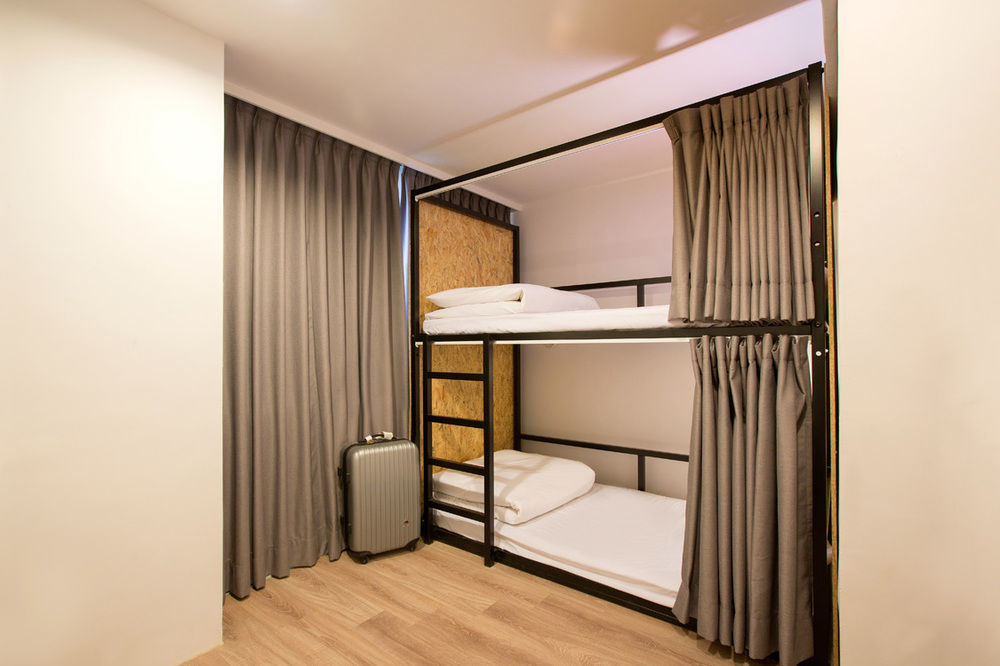 Light Hostel - Tainan Esterno foto